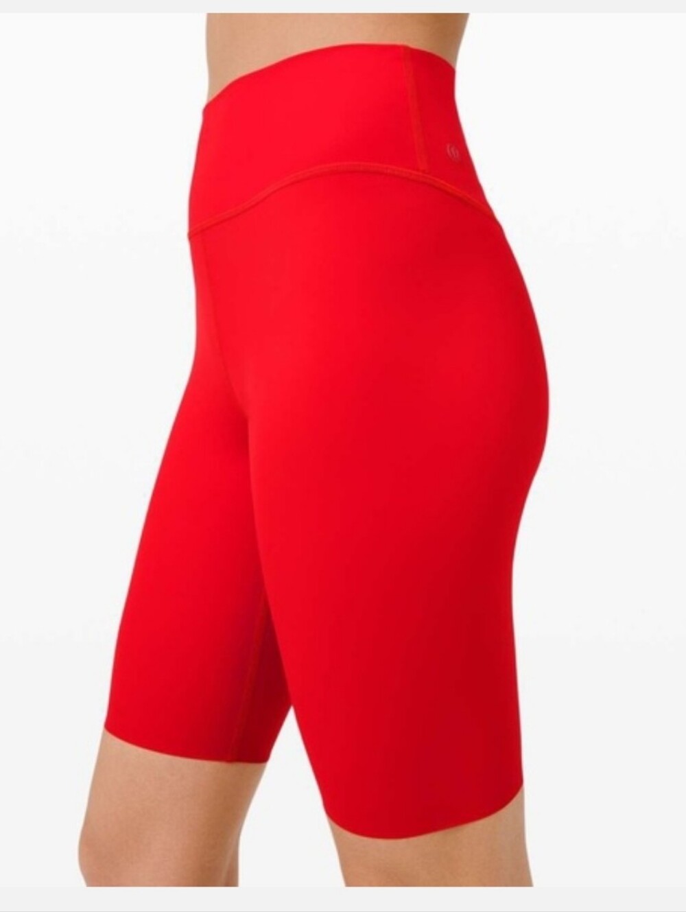Lululemon train to beach high-rise shorts 8 inch Size 4
